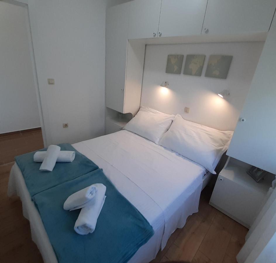 Apartman S Pogledom Zdrelac Bagian luar foto