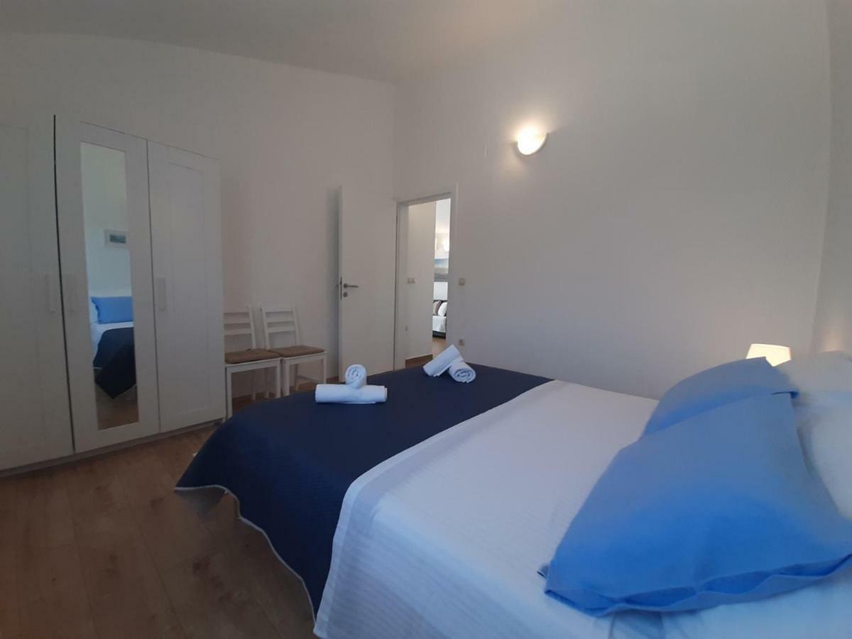 Apartman S Pogledom Zdrelac Bagian luar foto